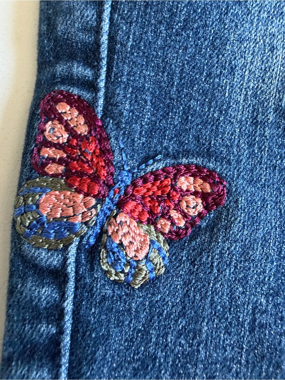 Embroidered Jeans - Picture 3 of 5